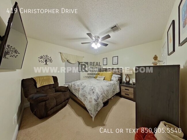 Building Photo - 419 Christopher Dr