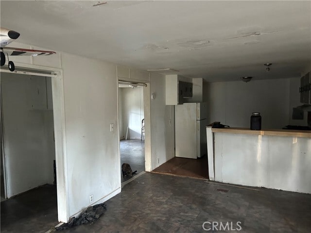 Building Photo - 14435 Skyway