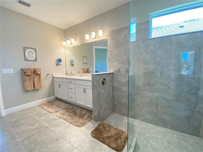 Building Photo - 4520 CRESTPOINT Wy