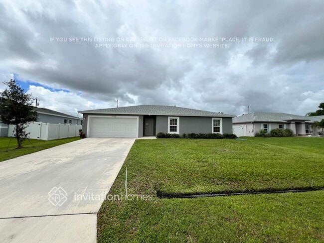Building Photo - 1852 SW Cecelia Ln