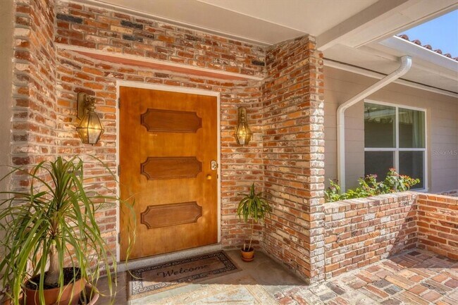 Building Photo - 2605 Desoto Rd