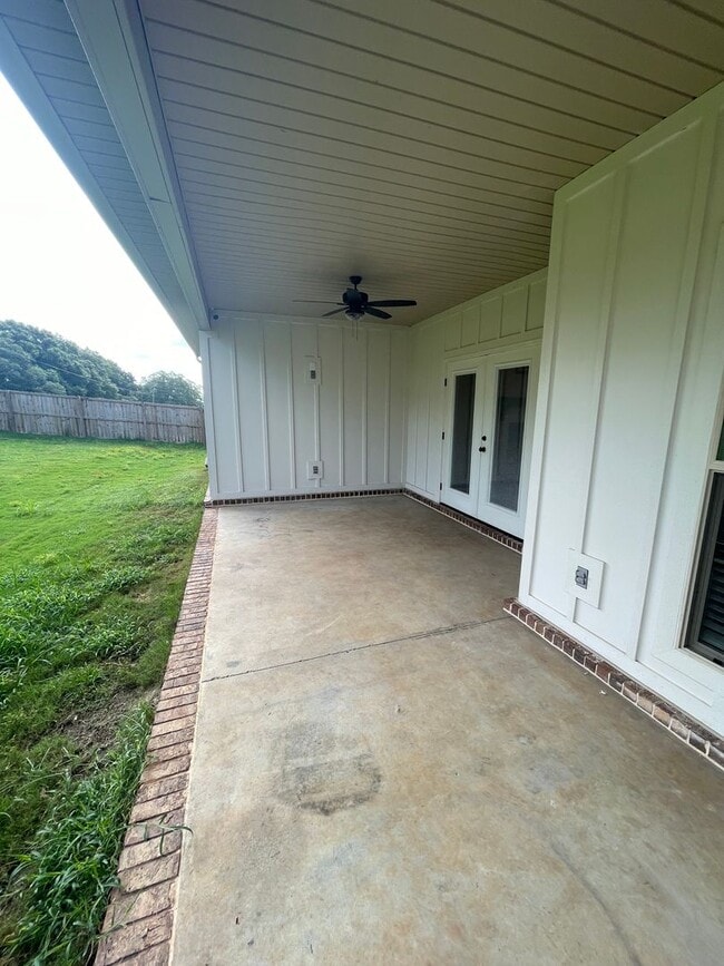 Building Photo - The Lakes Subdivision!