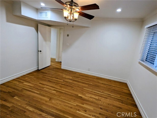 Building Photo - 1019 6th St