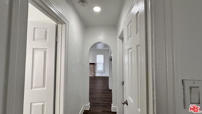 Building Photo - 1709 W 70th St