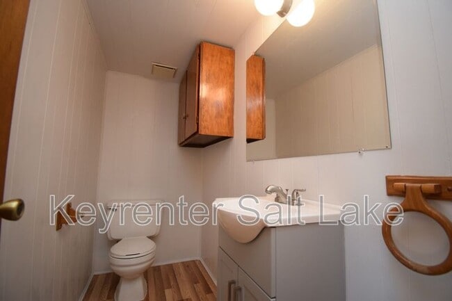 Building Photo - 6054 S 2075 E