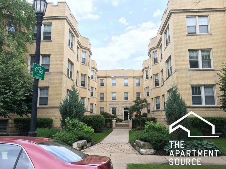 Building Photo - 925 Hinman Ave