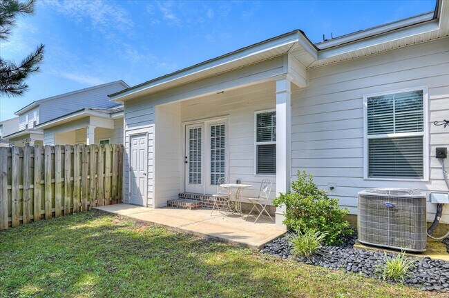 Building Photo - 312 Sumac Trail