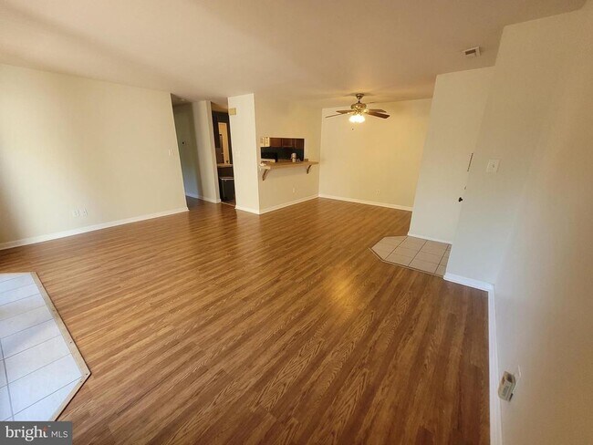 Building Photo - 604 Thornton Ct