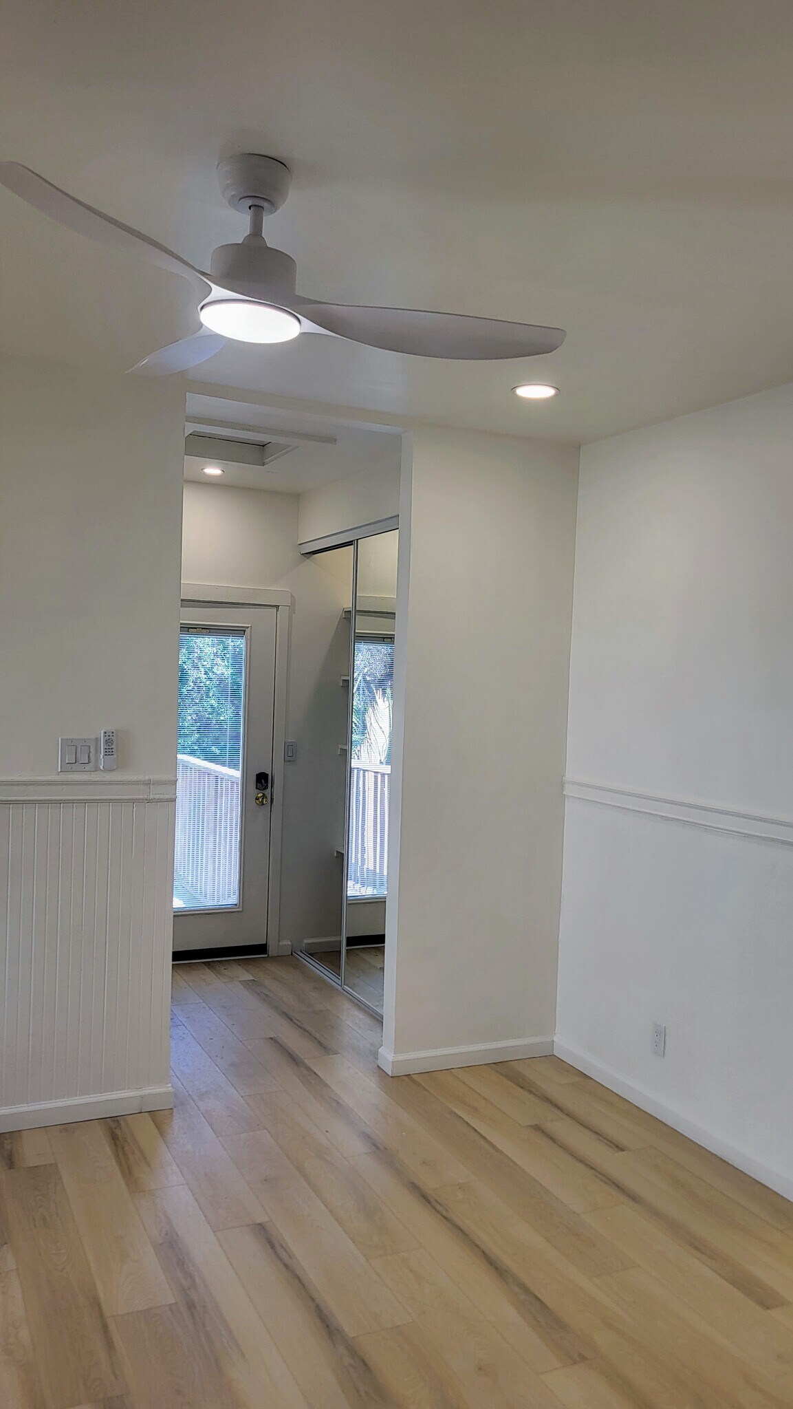 Hallway - 2112 Ashby Ave