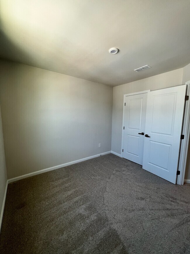 Building Photo - 7132 Capstan Ter