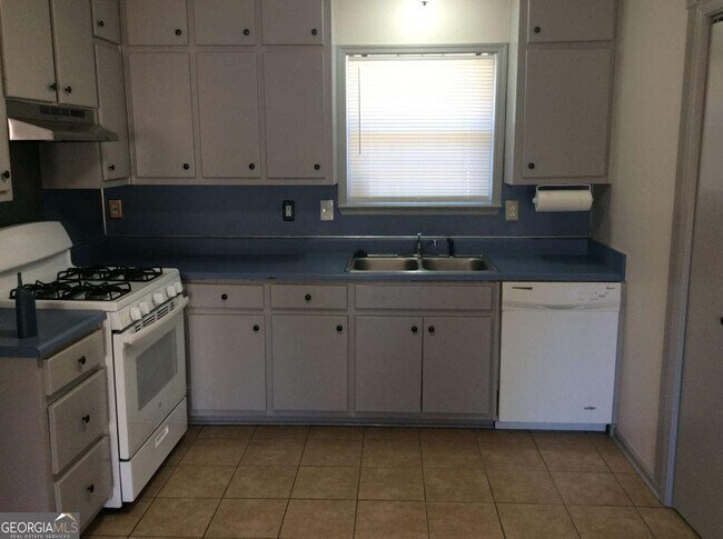 Building Photo - 2882 Silver Maple Ct