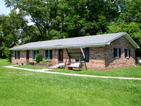 Building Photo - 4215 Peachtree Ave