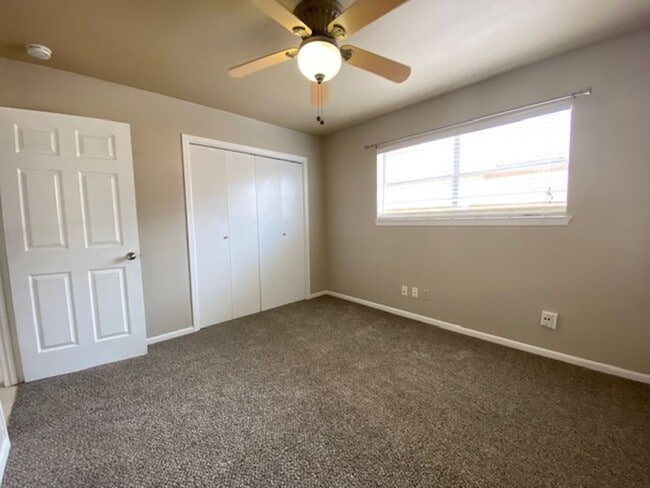 Building Photo - WATERFRONT HOME W/ FENCED YARD