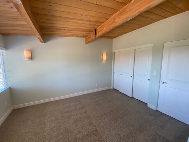Building Photo - 172 Mar Vista Dr