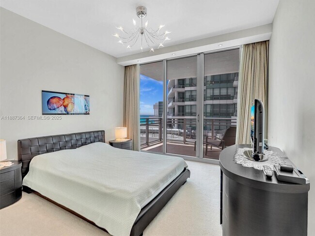 Building Photo - 3535 S Ocean Dr