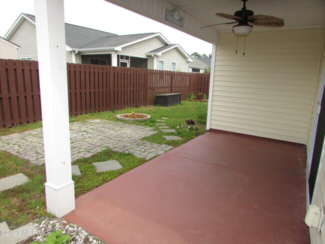 Building Photo - 4409 Southern Pine Dr SE