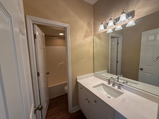 Building Photo - Great 3 Bedroom Twin Home in Ogletree Village