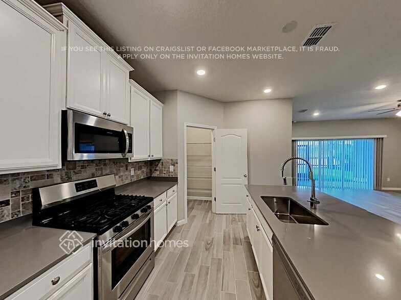 Building Photo - 272 Ash Breeze Cv