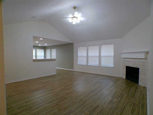 Building Photo - 35 Windswept Oaks Pl