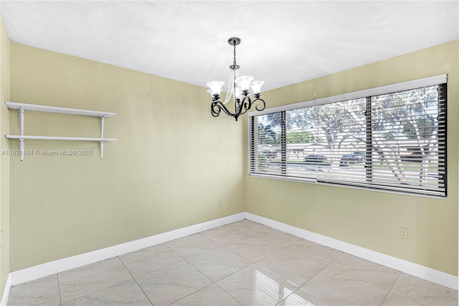 Building Photo - 8430 NW 15th Ct