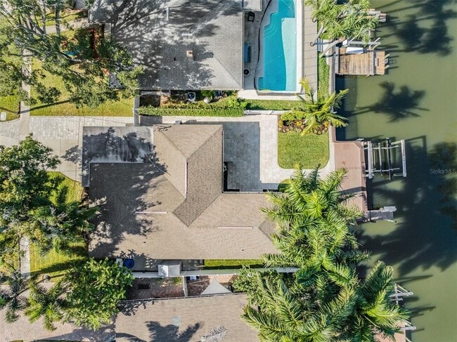 Building Photo - 640 Geneva Pl