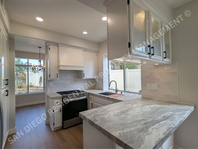 Building Photo - Stylishly Remodeled 2BR / 2.5BA in Prime Scripps Ranch Location