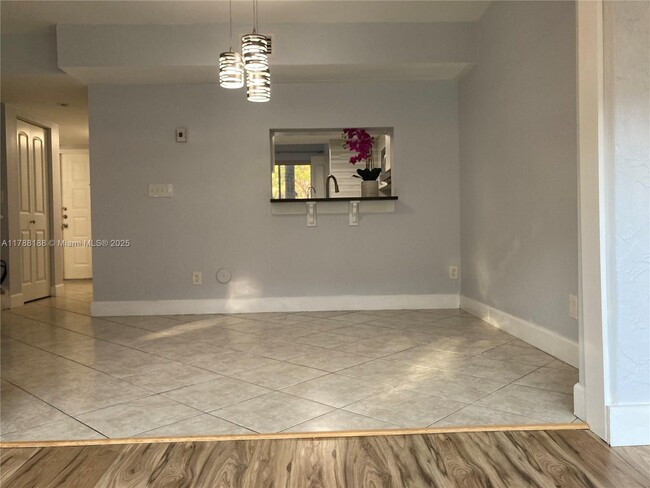 Building Photo - 807 NW 91st Terrace