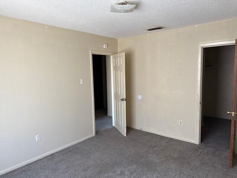 Building Photo - 4505 Hunt Cir