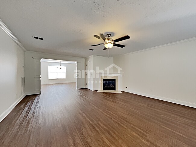 Building Photo - 345 Stewart Springs Dr