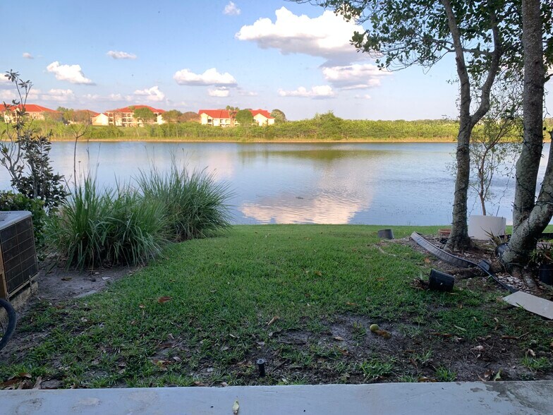 Building Photo - 223 SW 120th Ave