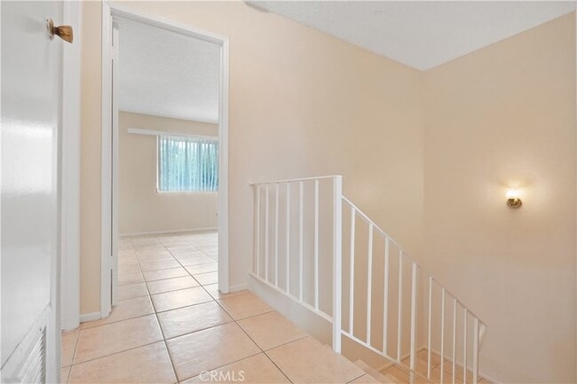 Building Photo - 22855 Vanowen St