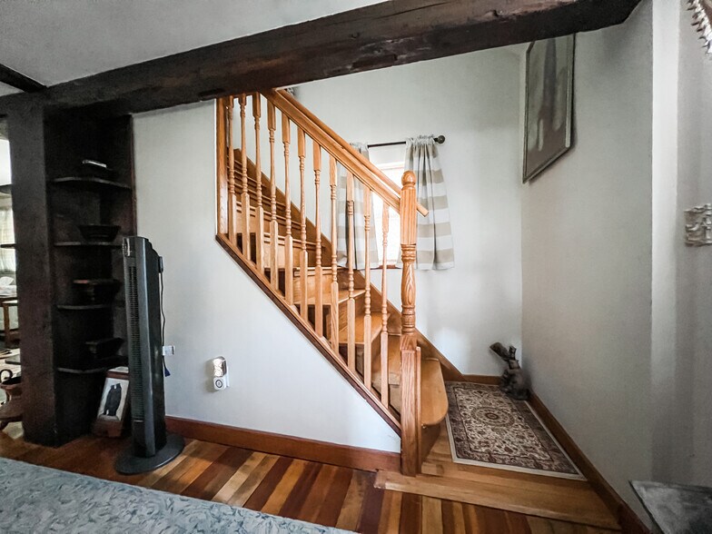 Building Photo - 4 Shawsheen Rd