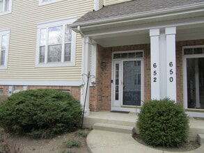 Building Photo - 652 N Hidden Prairie Ct