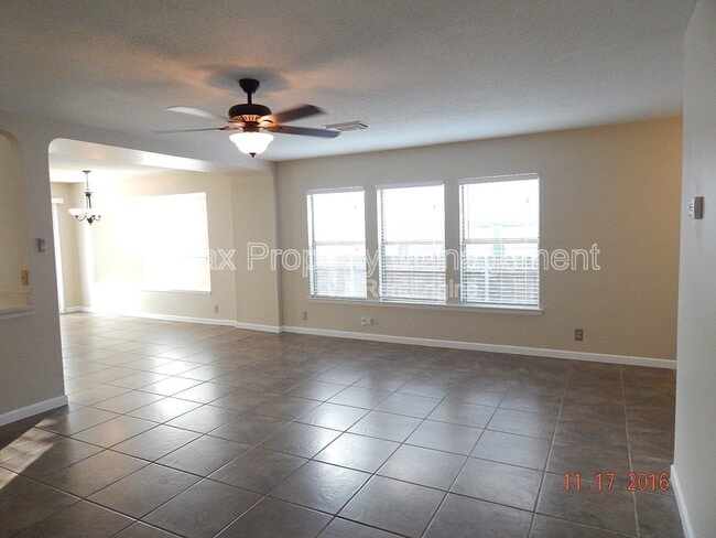 Building Photo - 10482 Tippecanoe