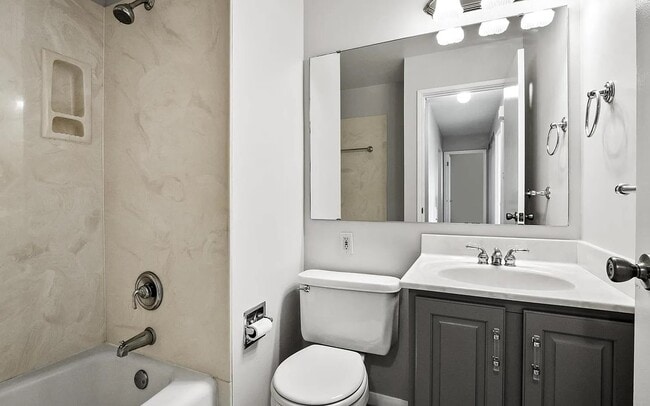 Building Photo - 3375 Brunswick Dr