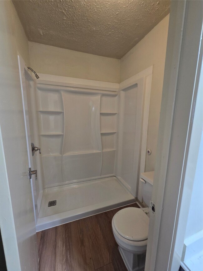 Building Photo - 16331 Dew Drop Ln