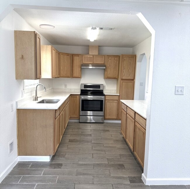 Building Photo - 3790 Le Bleu St