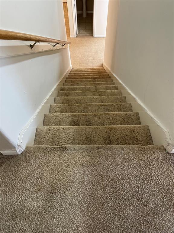 Building Photo - 25119 Clover Ranch Dr