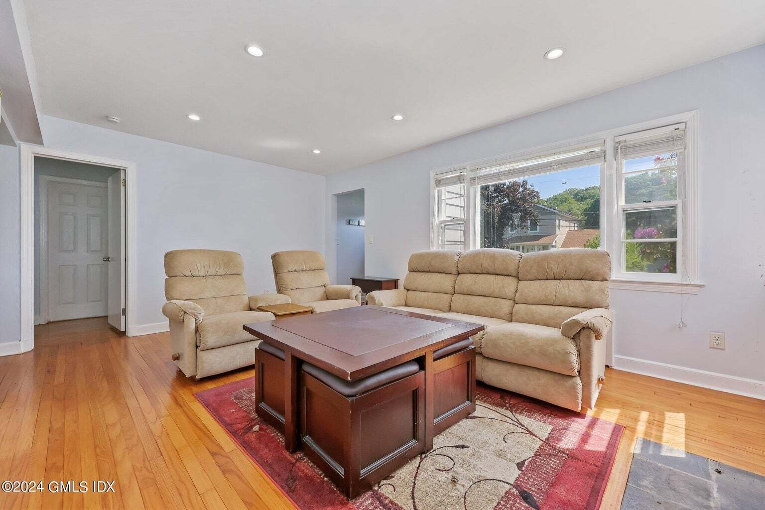 Building Photo - 10 Fletcher Ave