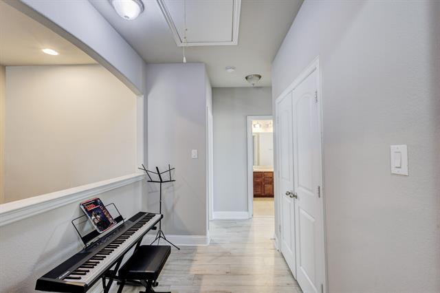 Building Photo - 8701 Tutbury Pl