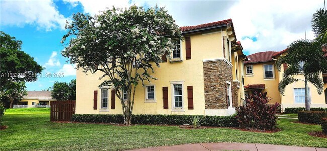 Building Photo - 3350 NE 13th Cir Dr