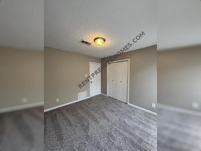 Building Photo - 1001 Ferrell Dr
