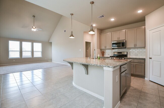 Building Photo - 15219 Stuart Bat Cave Ln