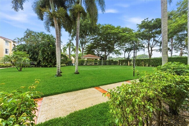 Building Photo - 1733 Village Blvd