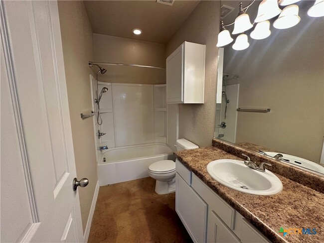 Building Photo - 362 E Faust St