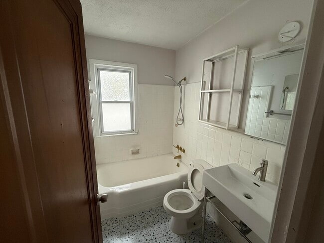 Building Photo - 12062 Moran St