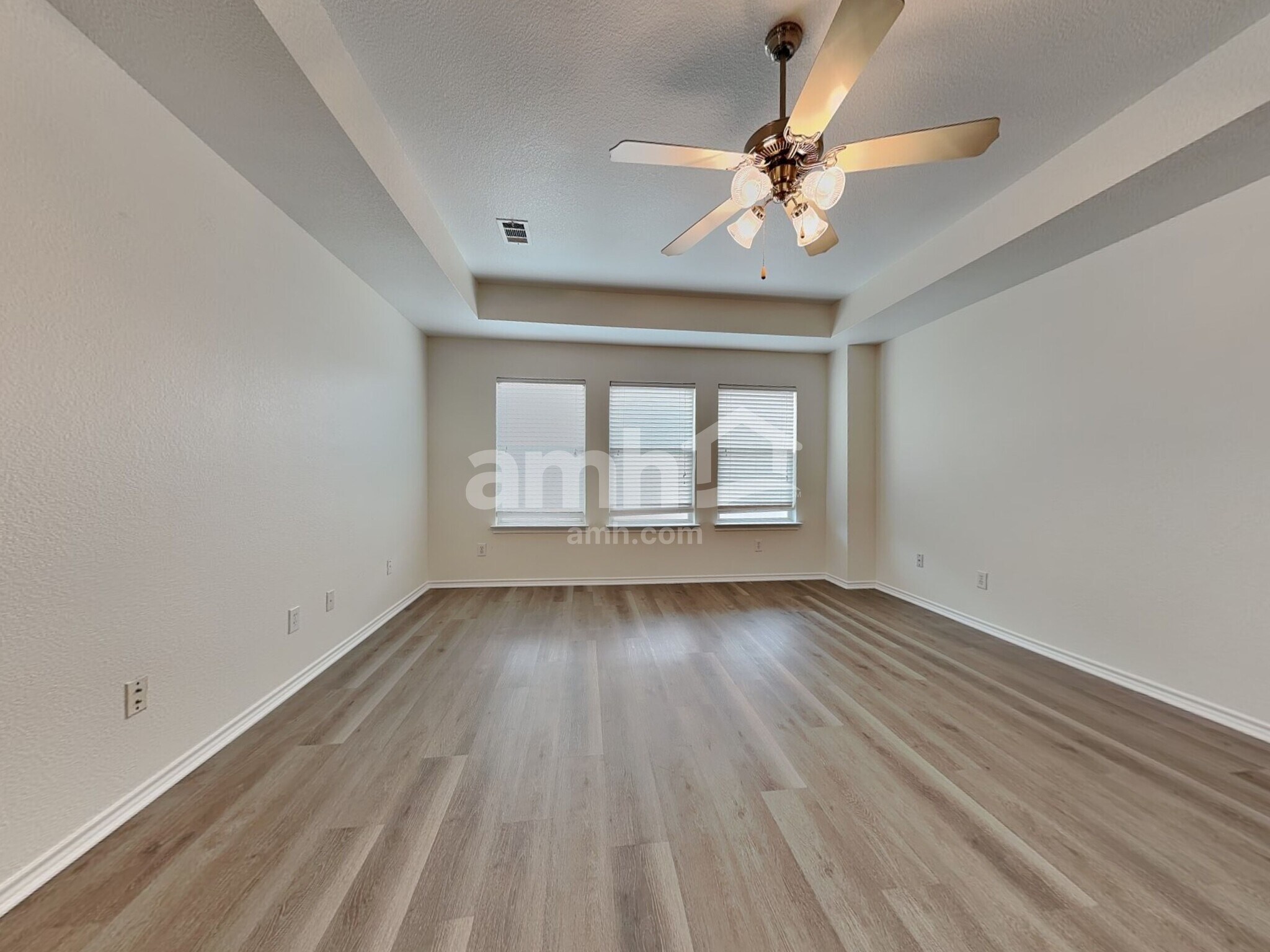 Building Photo - 8613 Corral Cir