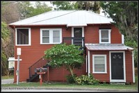 Building Photo - 1077 Shares Dr