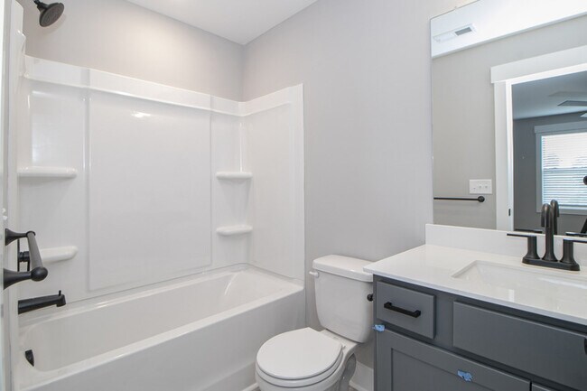 Building Photo - 1604 Jonathan Wade Cir