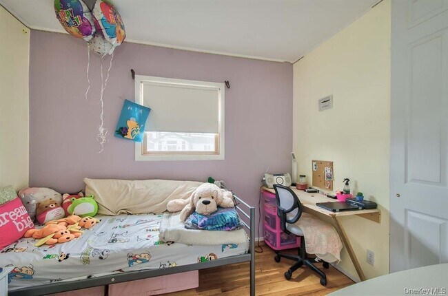 Building Photo - 15 Janet Dr